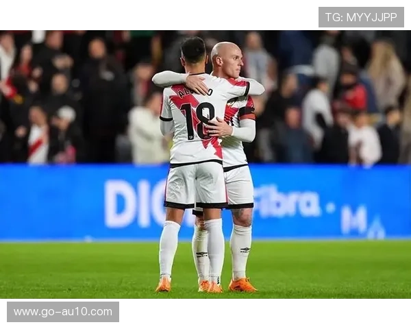 克罗地亚客场上演让二追三,3-2绝杀黑山,弗拉希奇制胜球