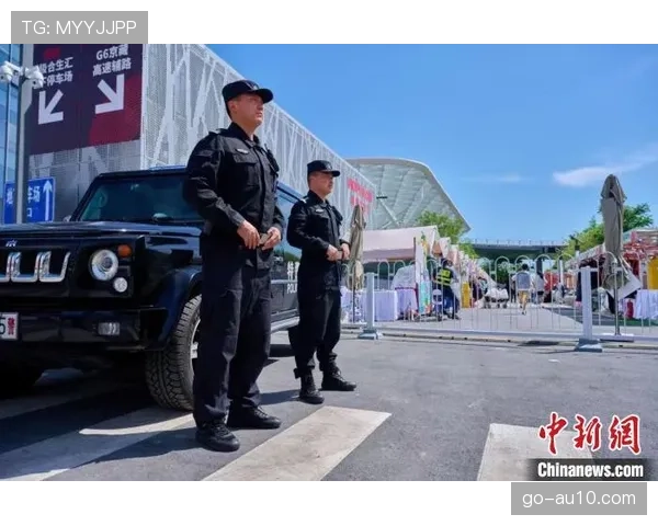 “布达佩斯警方部署三千警力保障欧冠决赛安全进行” “布达佩斯警方部署三千警力保障欧冠决赛安全进行”